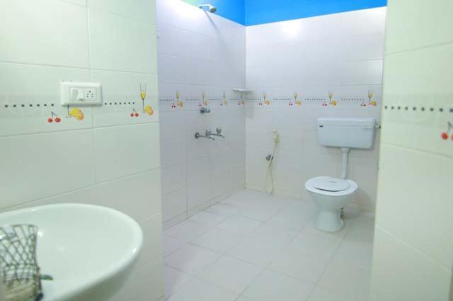 Lyba Homestay Thiruvananthapuram Εξωτερικό φωτογραφία